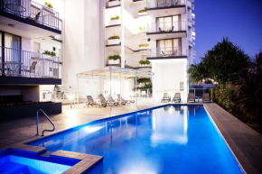 Отель Ocean Views Resort Caloundra  Калундра